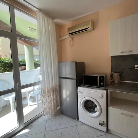 Apartment Pirop City